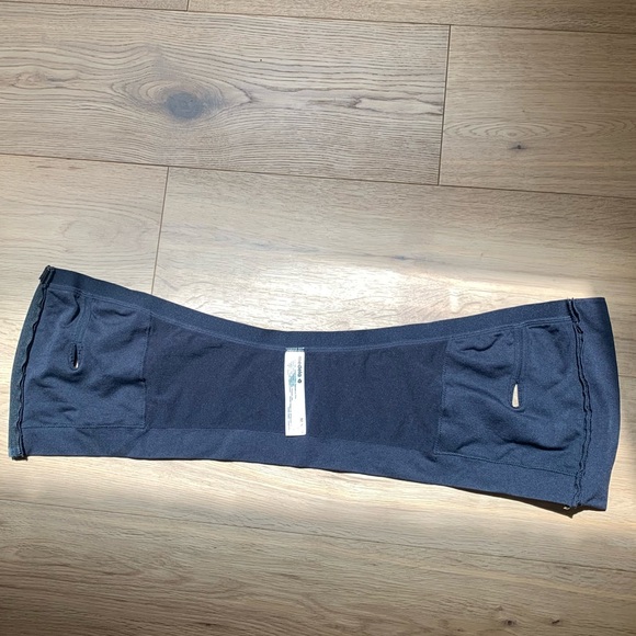 Medela - pumping bra, like new - Picture 3 of 6